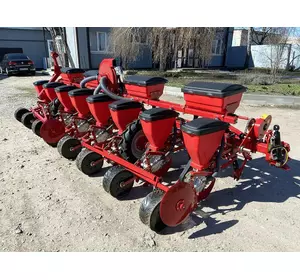 Сівалка УПС-8 (СПМ-8) з міжсекційним розміщенням коліс Деметра Сівалка УПС-8 (СПМ-8) з міжсекційним розміщенням коліс Деметра