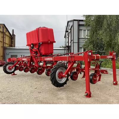 Культиватор міжрядний КРН (КПН-)5,6 Деметра із системою внесення рідких добрив